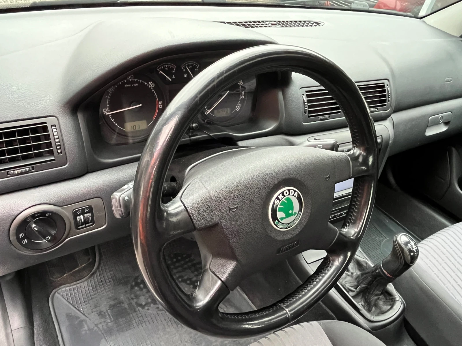 Skoda Octavia 1.9TDI 90кс, снимка 9 - Автомобили и джипове - 56726818
