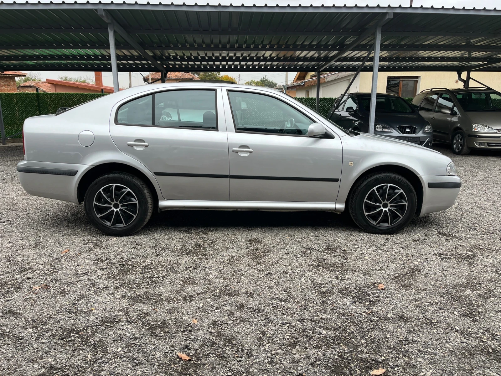Skoda Octavia 1.9TDI 90кс, снимка 4 - Автомобили и джипове - 56726818