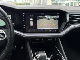 VW Touareg ГАРАНЦИЯ Hybrid R-Line 462 Black Edition Panorama, снимка 11