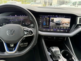 VW Touareg ГАРАНЦИЯ Hybrid R-Line 462 Black Edition Panorama, снимка 12