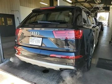 Audi Q7 3.0T* PRESTIGE* ДИГИТАЛНО* ТАБЛО* ДИСТРОНИК* LANE*, снимка 2 - Автомобили и джипове - 48792922