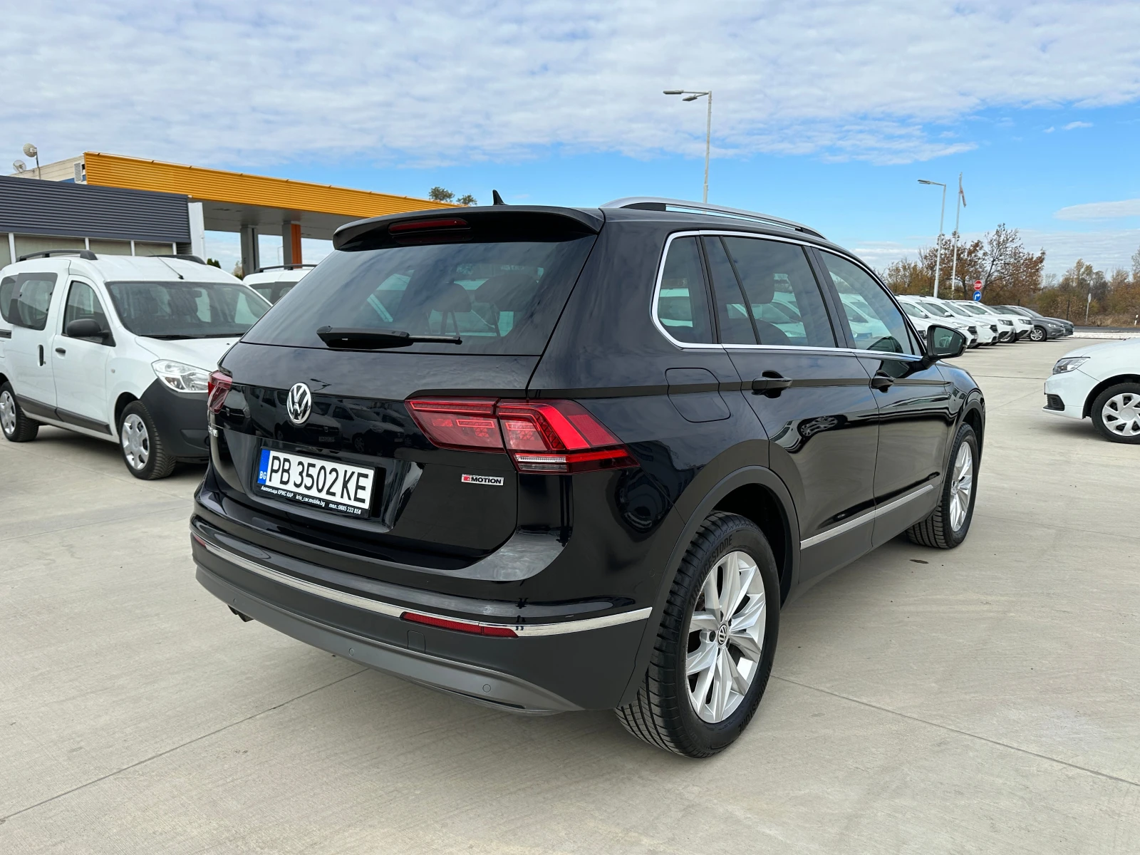 VW Tiguan В-Гаранция 2.0TDI /А/Т/ 4х4/ - изображение 5