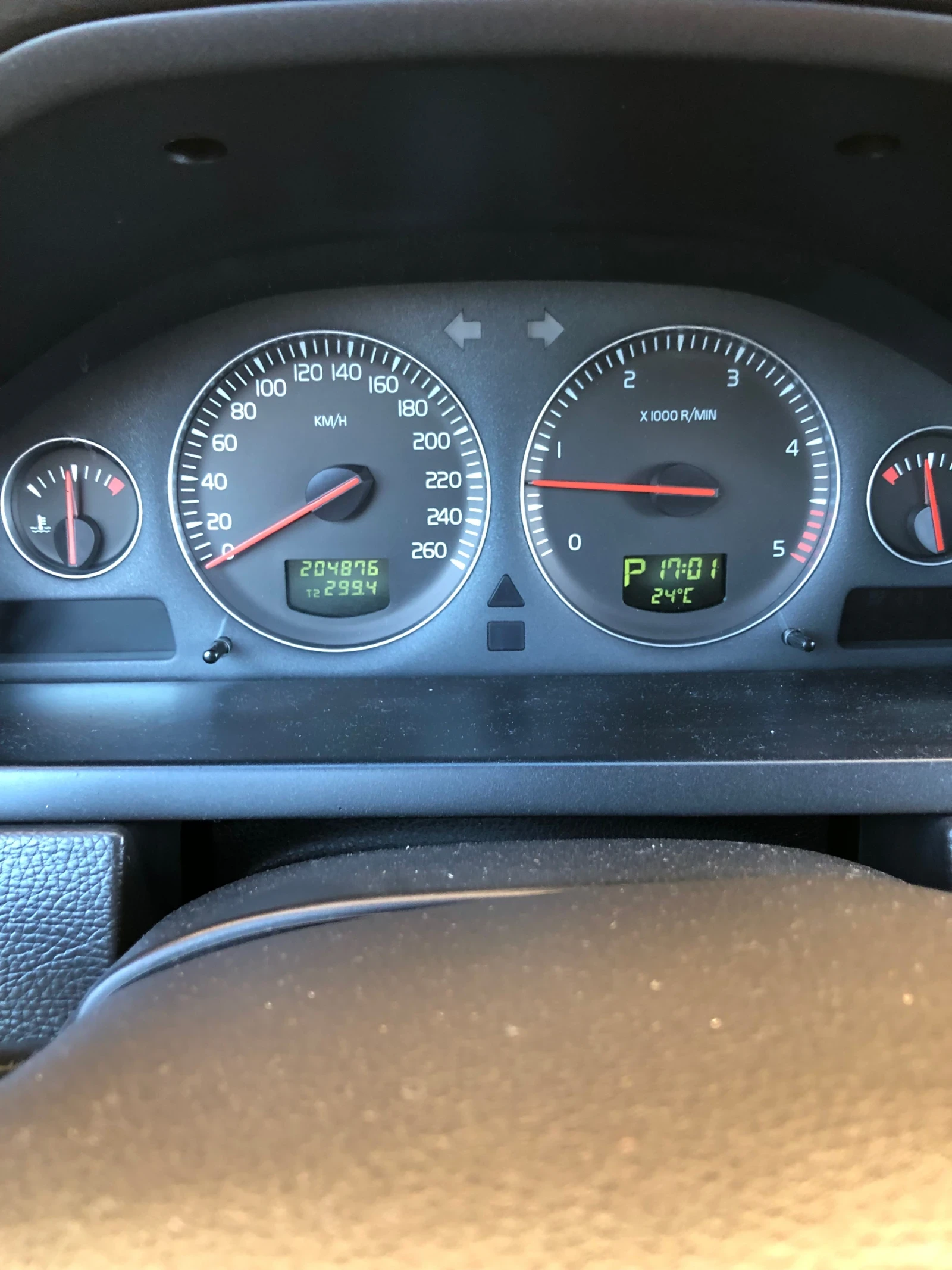 Volvo Xc90 2.4/D5/185кс/4х4 - изображение 3