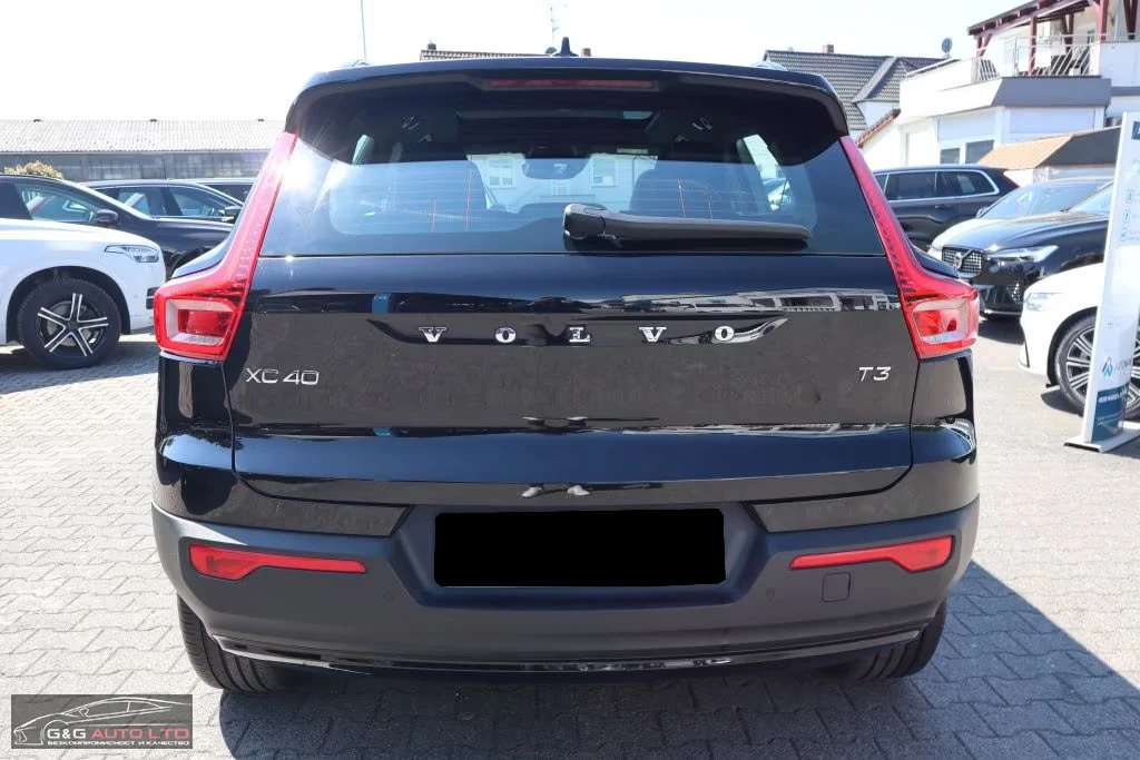Volvo XC40 T3-RDESIGN/163HP/PANO/NAVI/CAM/H&K/LED/KLESS/169g - изображение 8