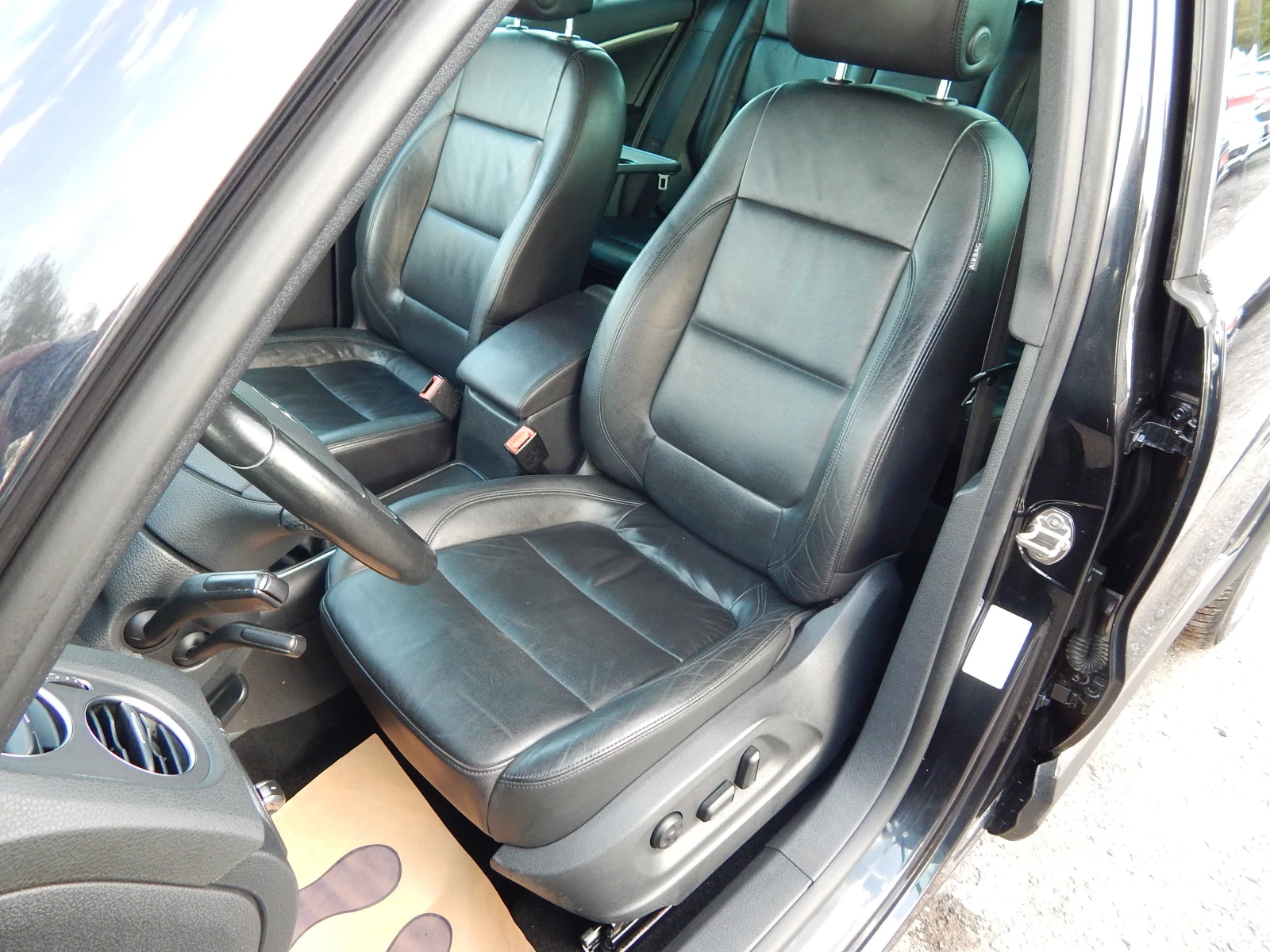 VW Tiguan 2.0TDI* R-LINE*  | Mobile.bg   12