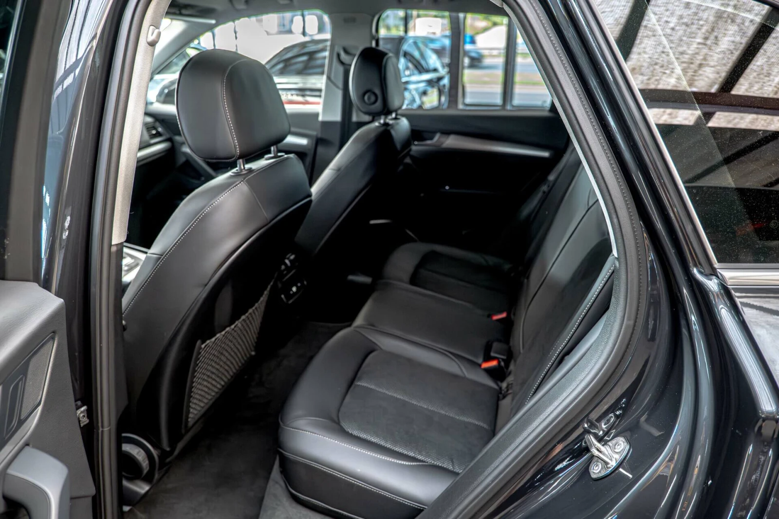 Audi Q5 40TDI/Quattro/Advanced/Distronic/Lane Assist/Камер, снимка 8 - Автомобили и джипове - 54704378