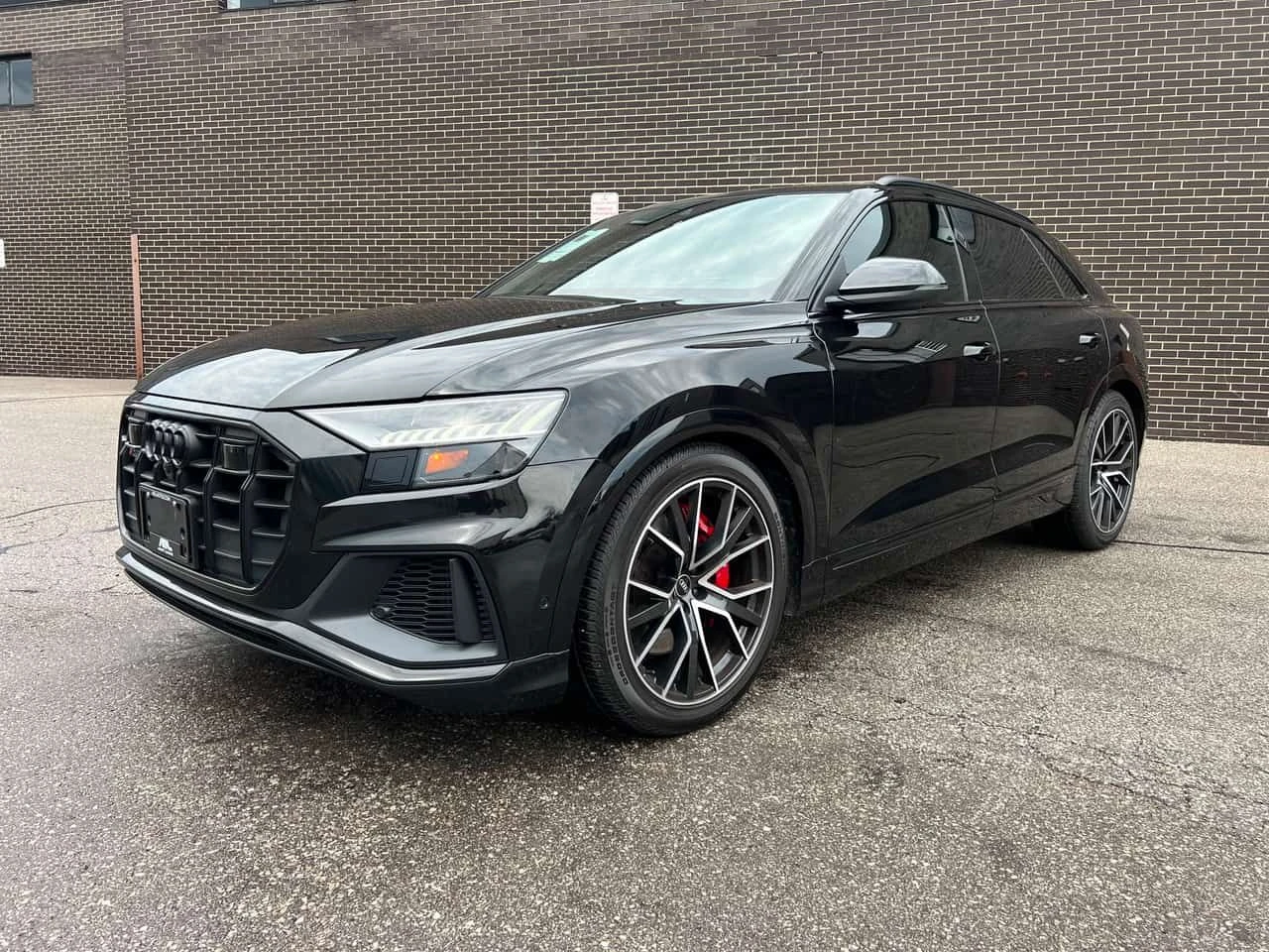 Audi SQ8 * ДИСТРОНИК * 360 * ОБДУХВАНЕ * PANO