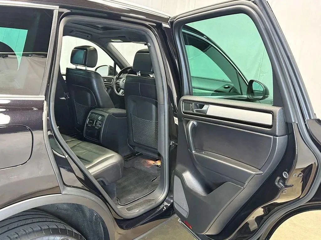 VW Touareg Wolfsburg Edition, снимка 16 - Автомобили и джипове - 55617521