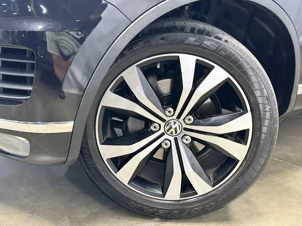 VW Touareg Wolfsburg Edition, снимка 17 - Автомобили и джипове - 55617521