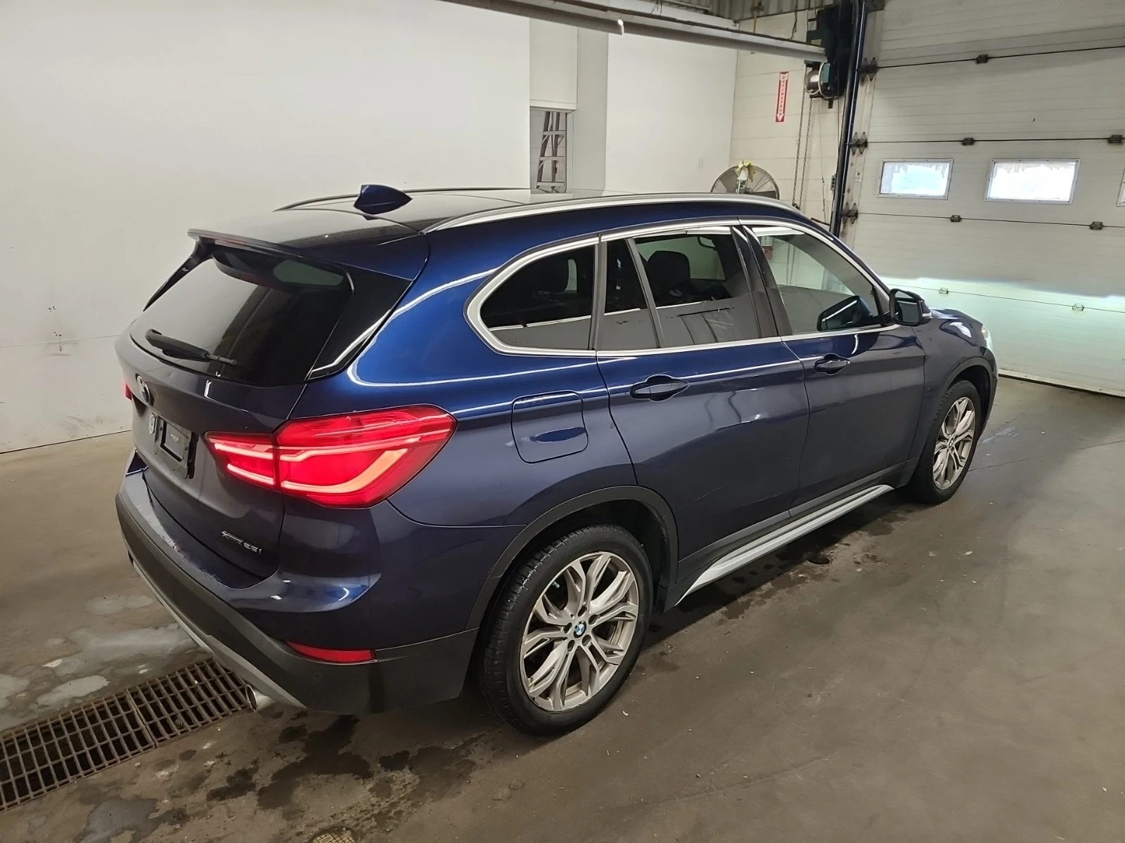 BMW X1 * XDRIVE28I * CARFAX * , снимка 3 - Автомобили и джипове - 55841824