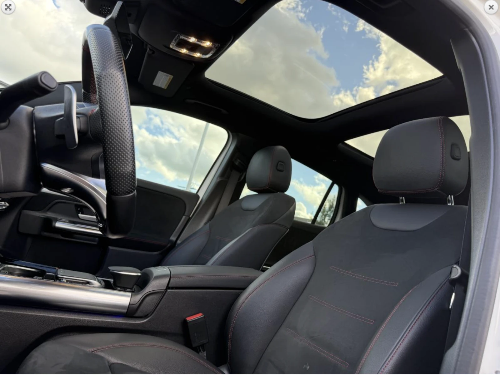 Mercedes-Benz GLA 35* AMG* 4MATIC* 360КАМЕРА* LANE* ASSIST* ПАНОРАМА, снимка 15 - Автомобили и джипове - 55979308