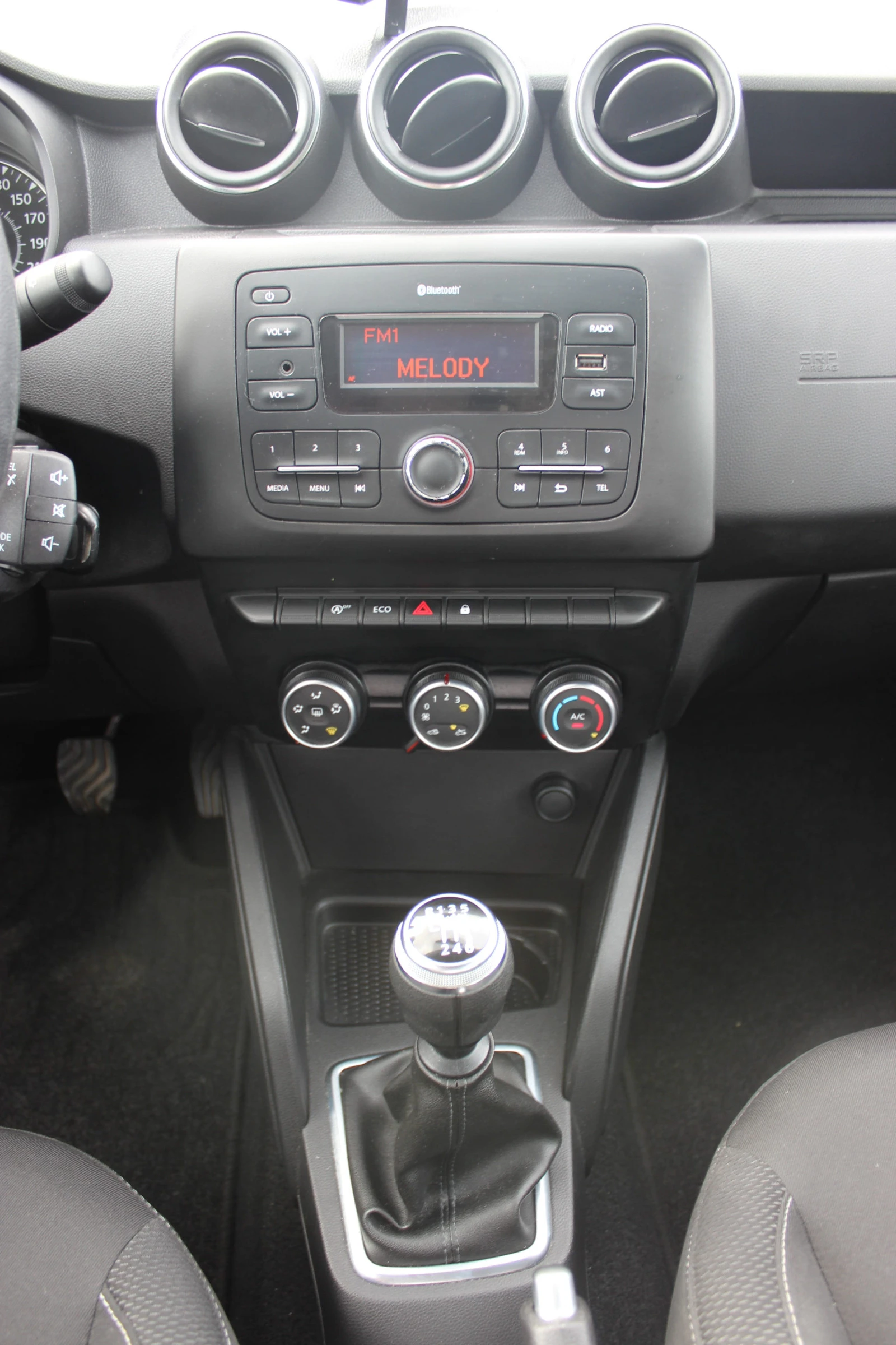 Dacia Duster 1.5 dCi  EURO 6 РЕГИСТРАЦИЯ    , снимка 11 - Автомобили и джипове - 56114501