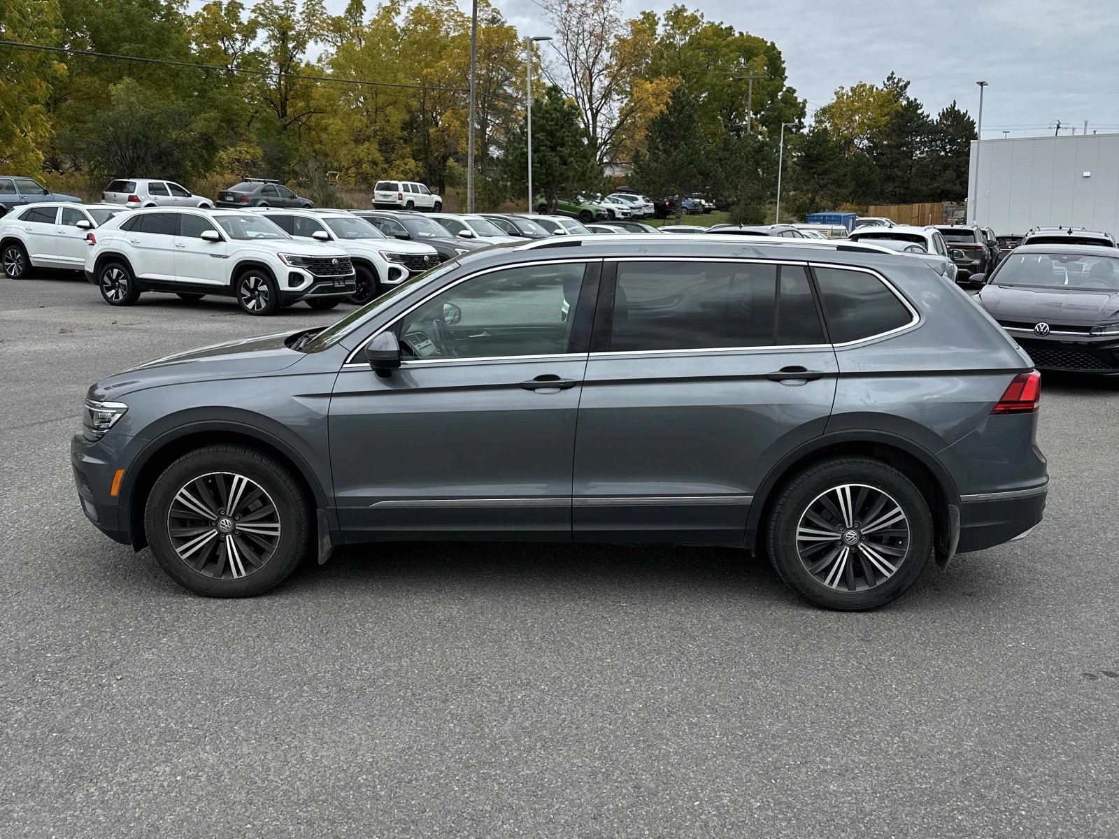 VW Tiguan Highline, снимка 2 - Автомобили и джипове - 56275117