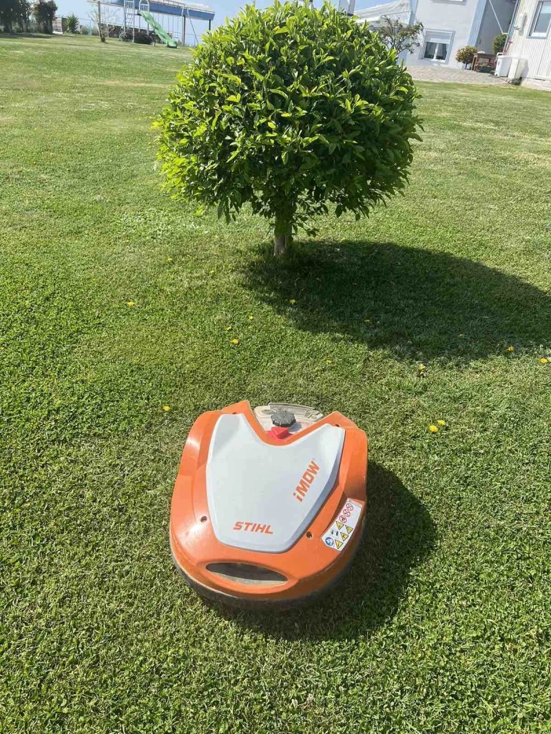 Сенокосачка Друга марка Робот за косене STIHL, снимка 4 - Селскостопанска техника - 45233643