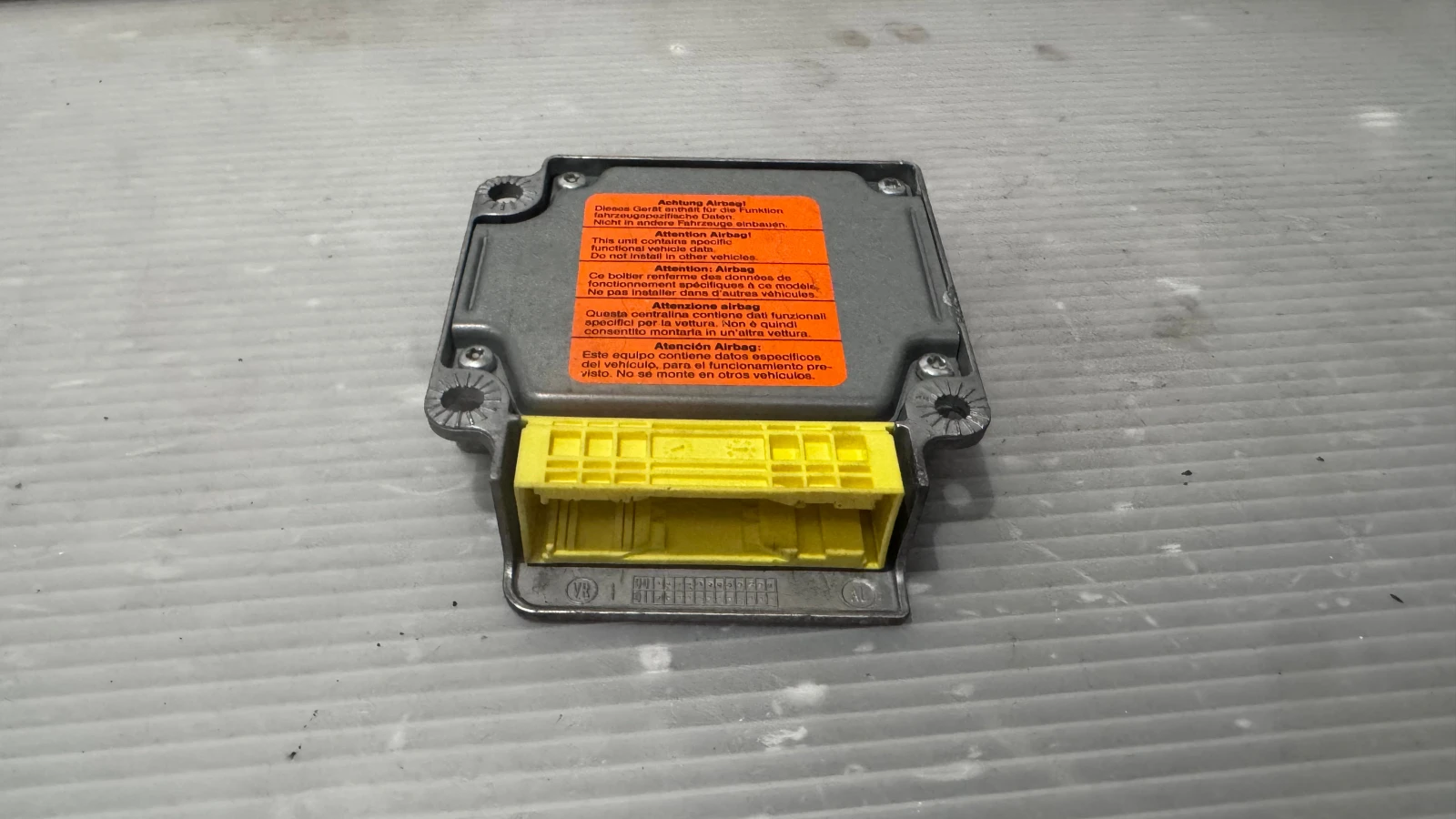 Airbag  /  /  a VW Passat - 6Q0909605 | Mobile.bg   1