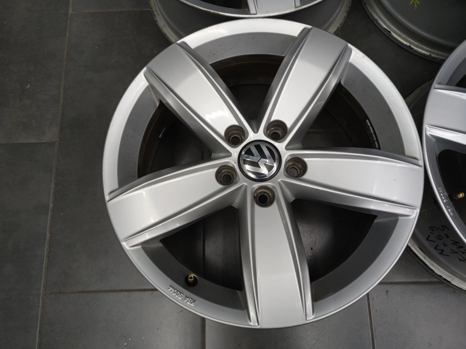   VW Passat | Mobile.bg   8