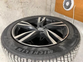        275/45R20