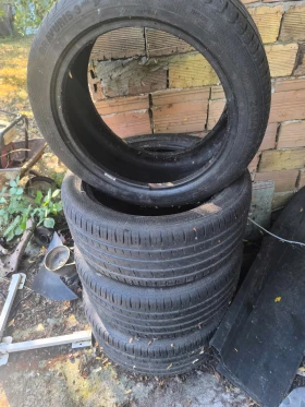 ����� �� �������� �� ���� 245/45R18
