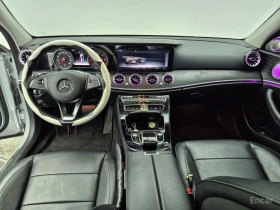 Mercedes-Benz E 220 4MATIC* AVANTGARDE* ХЕДЪП* КАМЕРА* КРАЙНА ЦЕНА, снимка 10