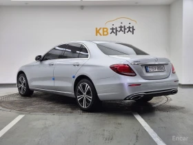 Mercedes-Benz E 220 4MATIC* AVANTGARDE* ХЕДЪП* КАМЕРА* КРАЙНА ЦЕНА, снимка 3