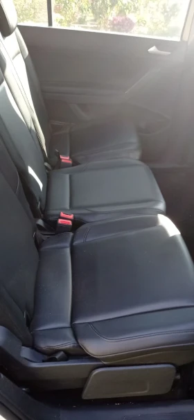 VW Touran - 10199 € / 19947.51 лв. - 17077625 5