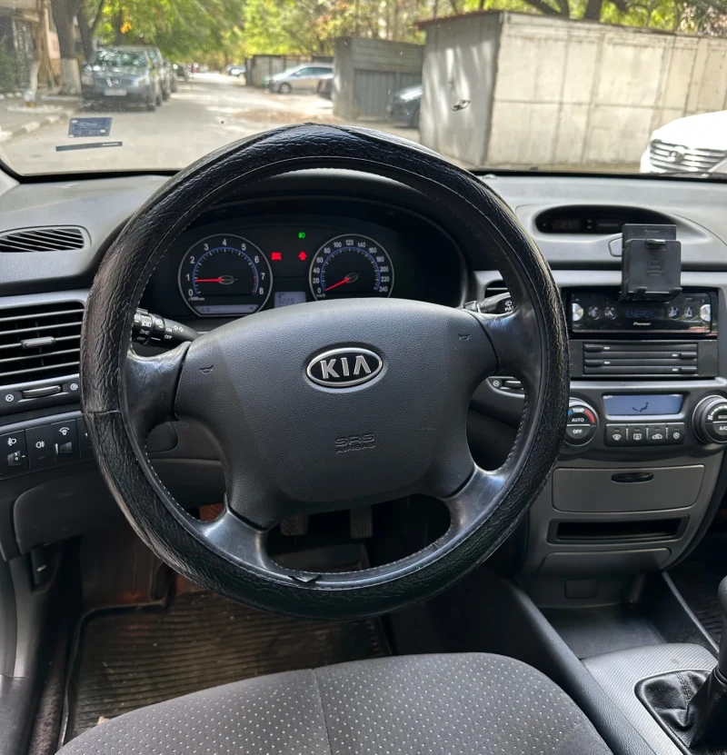 Kia Magentis, снимка 7 - Автомобили и джипове - 47523560