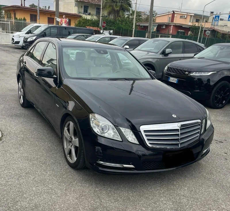 Mercedes-Benz E 250 Седан Кожа Нави, снимка 2 - Автомобили и джипове - 48738595