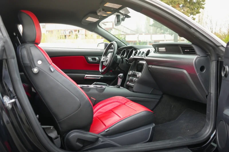 Ford Mustang, снимка 8 - Автомобили и джипове - 52513283