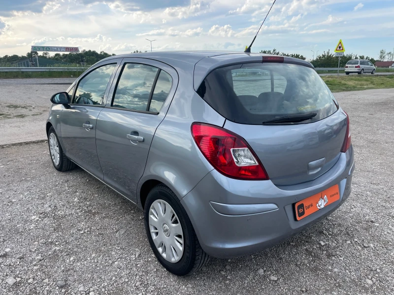 Opel Corsa 1.3CDTI-ITALIA, снимка 11 - Автомобили и джипове - 50384005