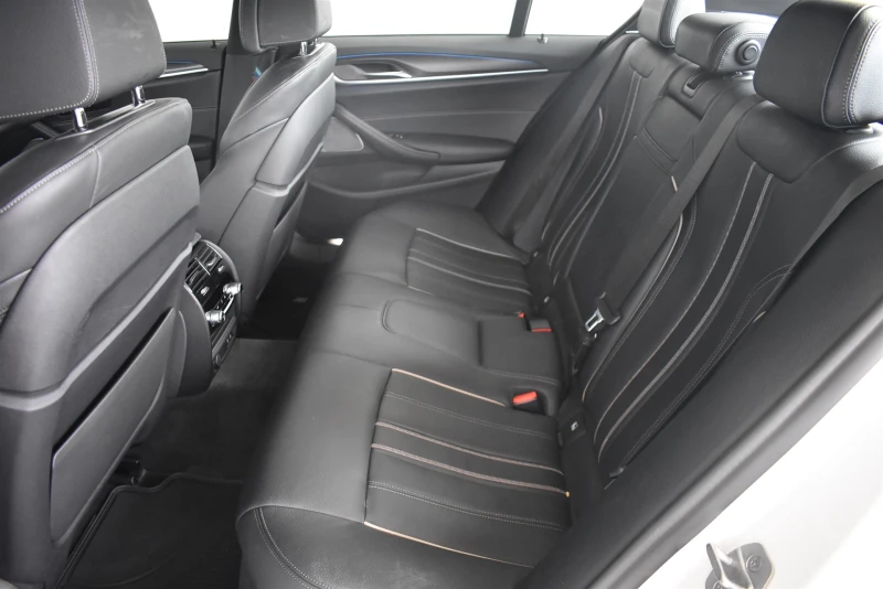 BMW 545 xDrive, снимка 8 - Автомобили и джипове - 52041843
