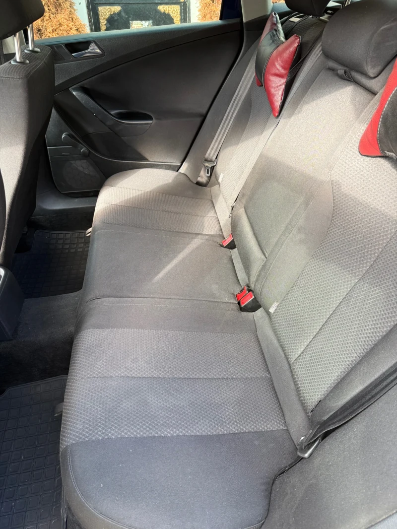 VW Passat 1.9TDi, снимка 8 - Автомобили и джипове - 52864260
