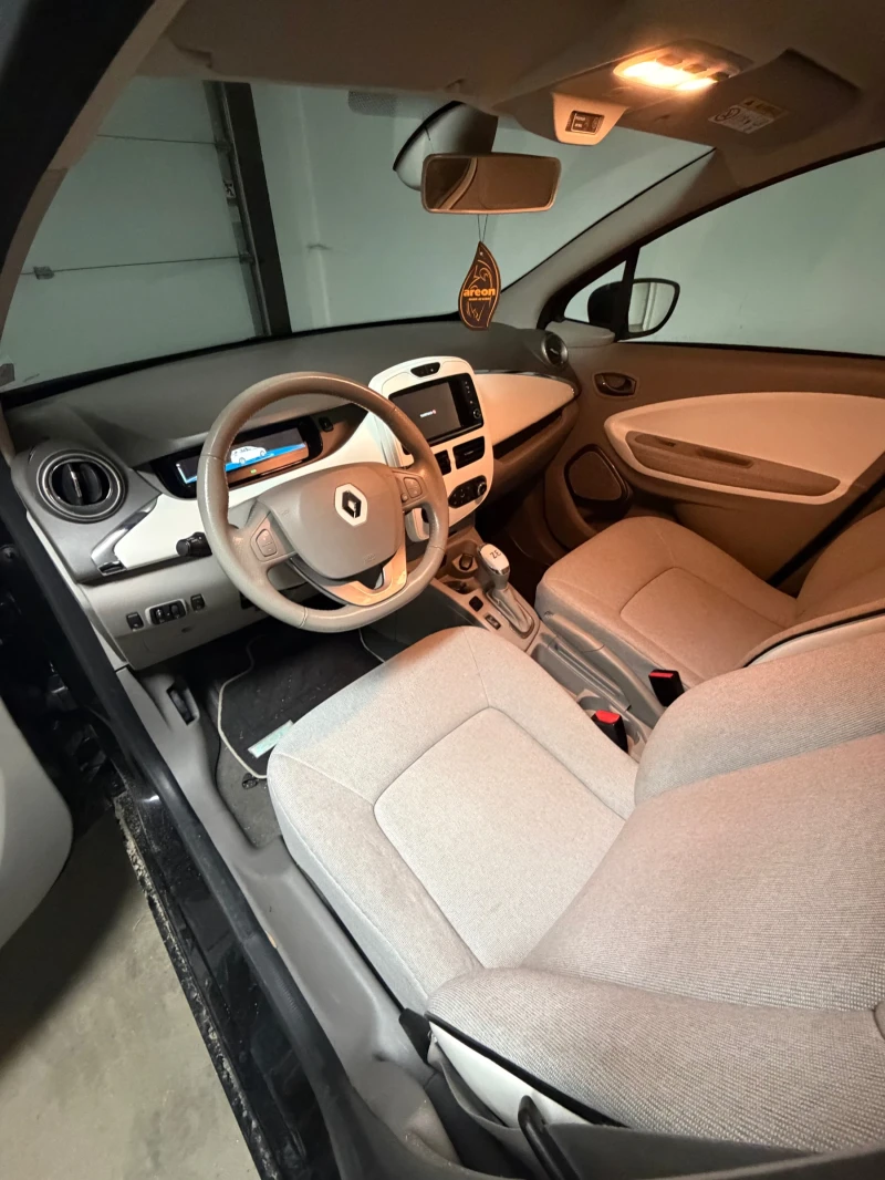Renault Zoe 41 kw, снимка 3 - Автомобили и джипове - 53191387