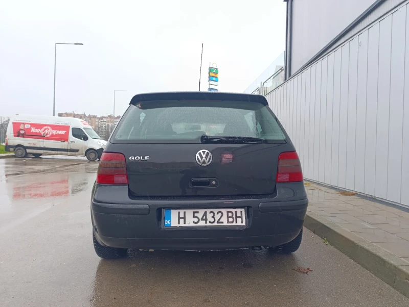 VW Golf 1.6 16V, снимка 3 - Автомобили и джипове - 53373255