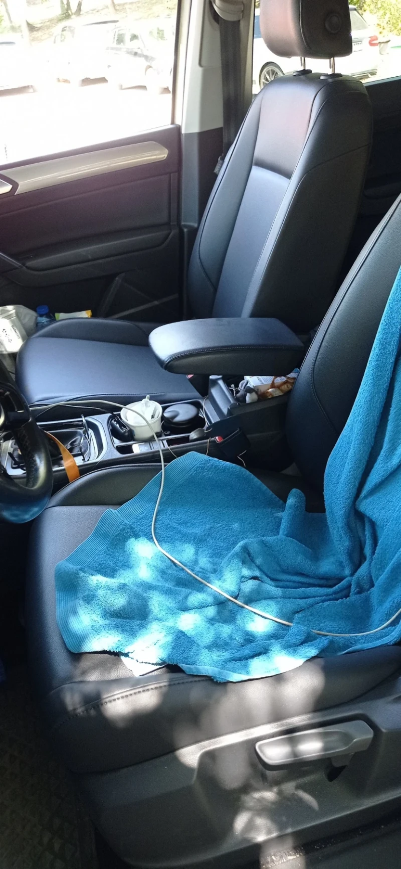 VW Touran, снимка 9 - Автомобили и джипове - 53560837