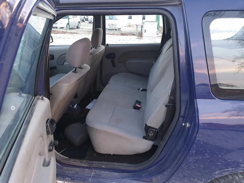 Dacia Logan 1.5 DCI, снимка 12 - Автомобили и джипове - 28280832