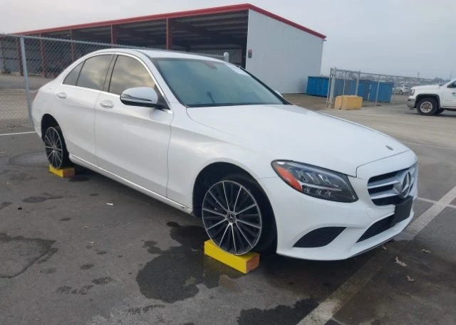 Mercedes-Benz C 300 дистроник* камра* панорама* подгрев* ел.седалки* , снимка 8 - Автомобили и джипове - 48820377