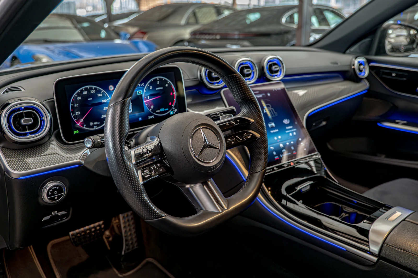 Mercedes-Benz C 220 CDI/AMG/Камера/Подгрев/Амбиент - изображение 7