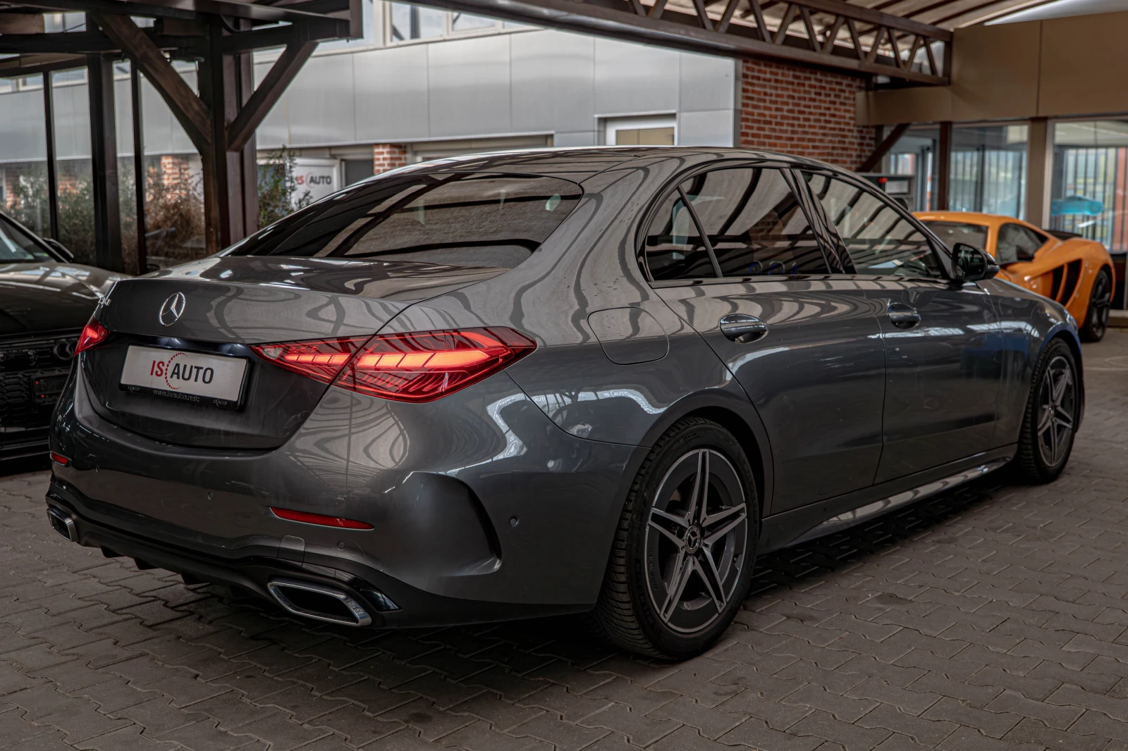 Mercedes-Benz C 220 CDI/AMG/Камера/Подгрев/Амбиент - изображение 6