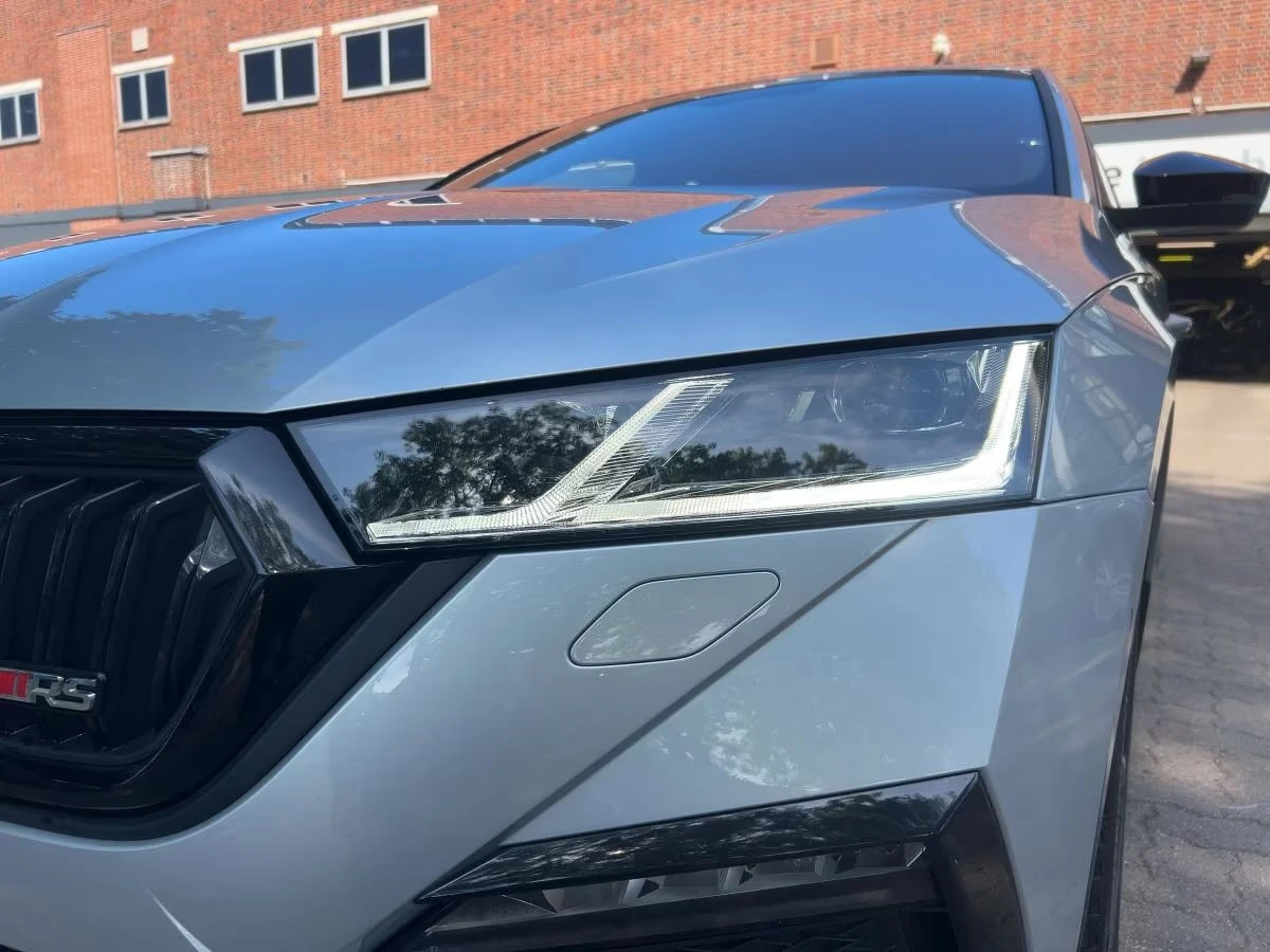 Skoda Octavia 2.0TSI/RS/245HP/SPORT-P./DSG/CAM/HUD/NAVI/ACC/591f - изображение 2