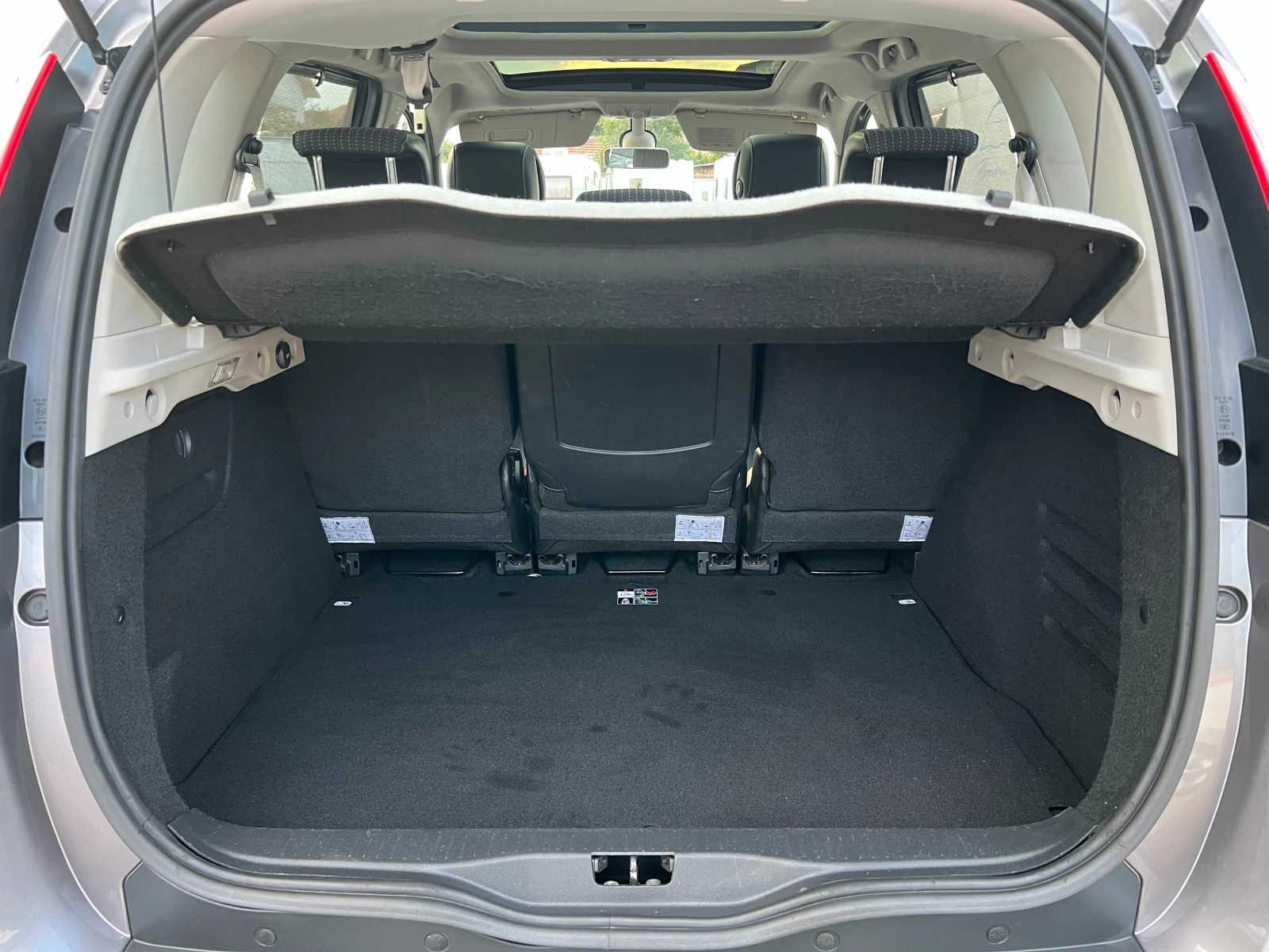 Renault Scenic 1.4TCe BOSE/ПАНОРАМА/КОЖА/Серв. история/173167км./ - изображение 10
