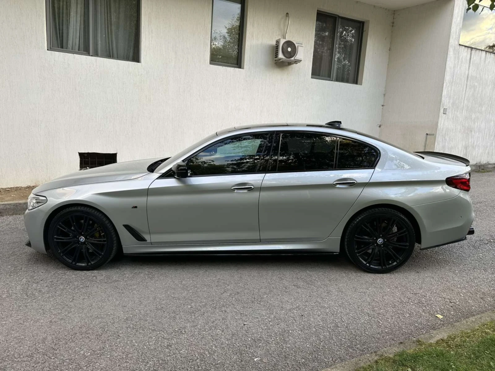 BMW 530 d / M5 OPTIC / ОБСЛУЖЕН ДВИГАТЕЛ  - изображение 4