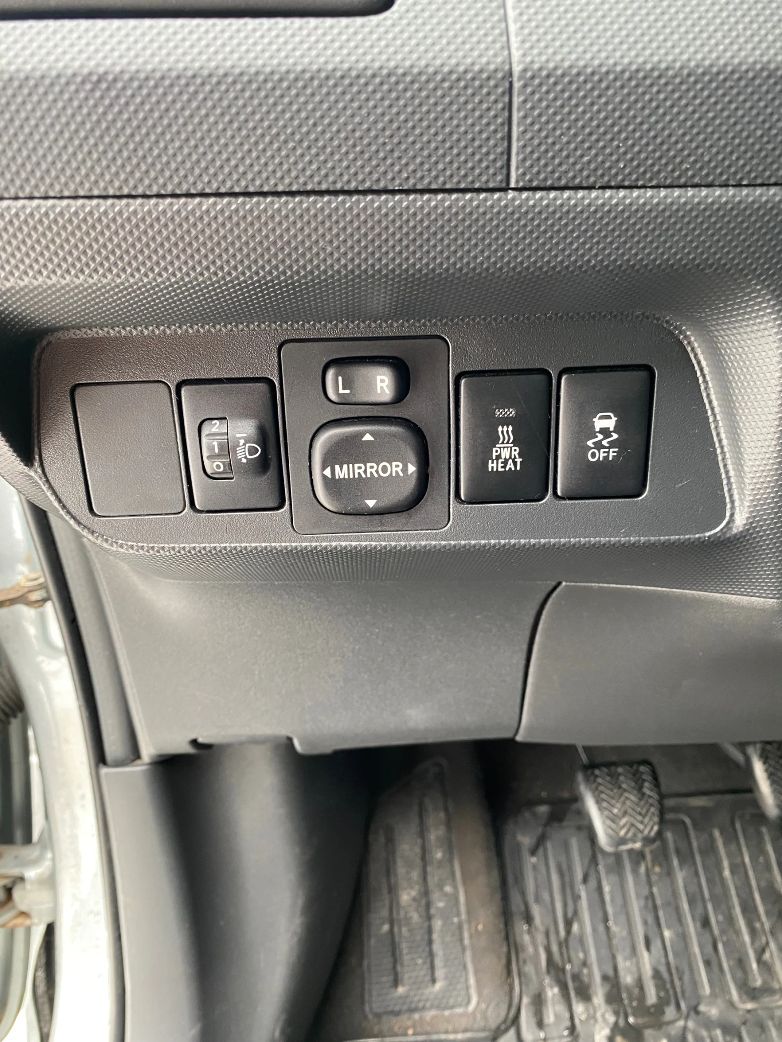 Toyota Auris 2.0d. D4D 125hp. - изображение 10