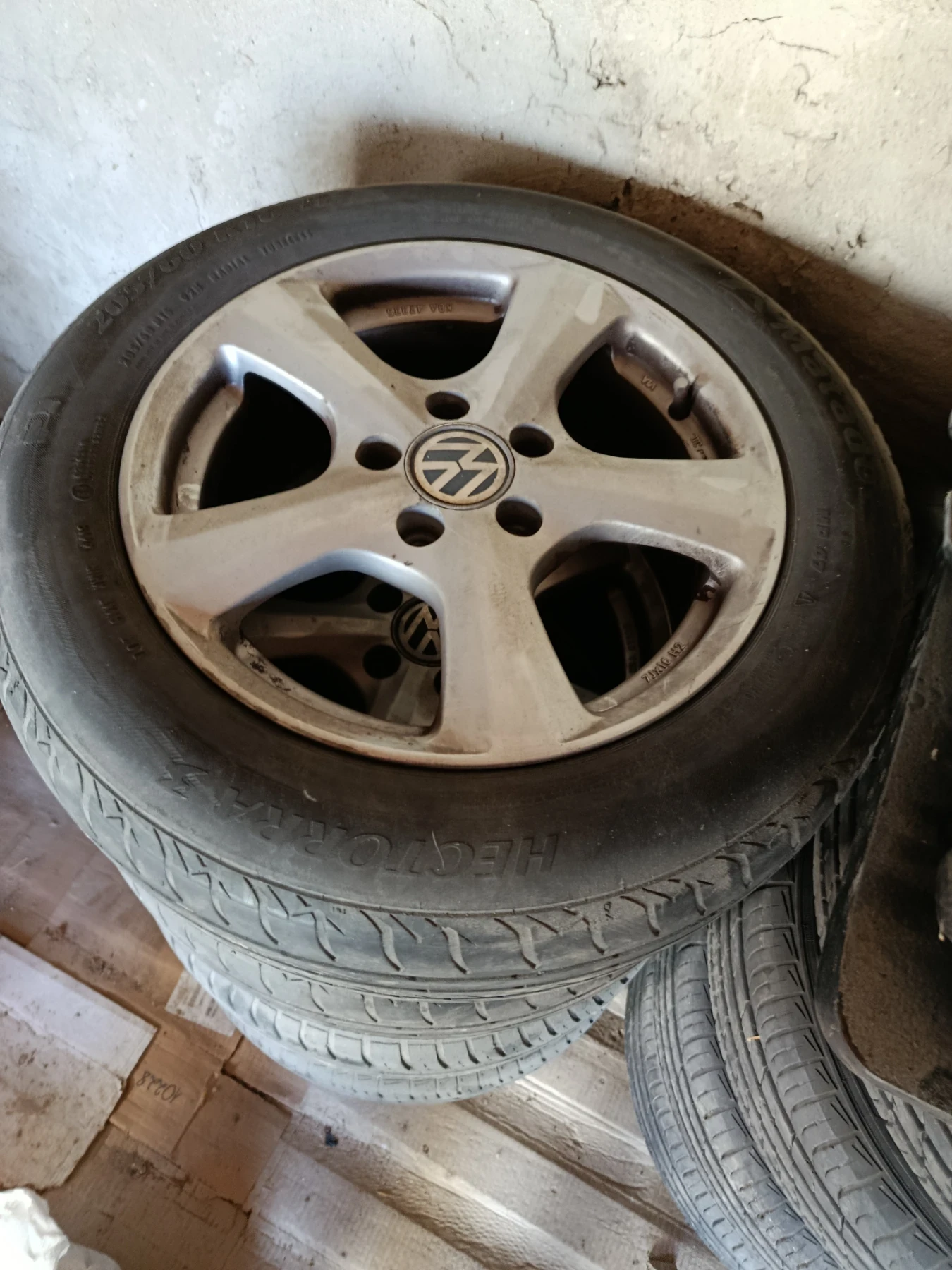 VW Touran Ван, снимка 16 - Автомобили и джипове - 53560837