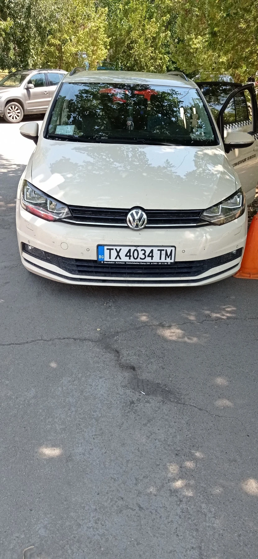 VW Touran Ван, снимка 11 - Автомобили и джипове - 53560837