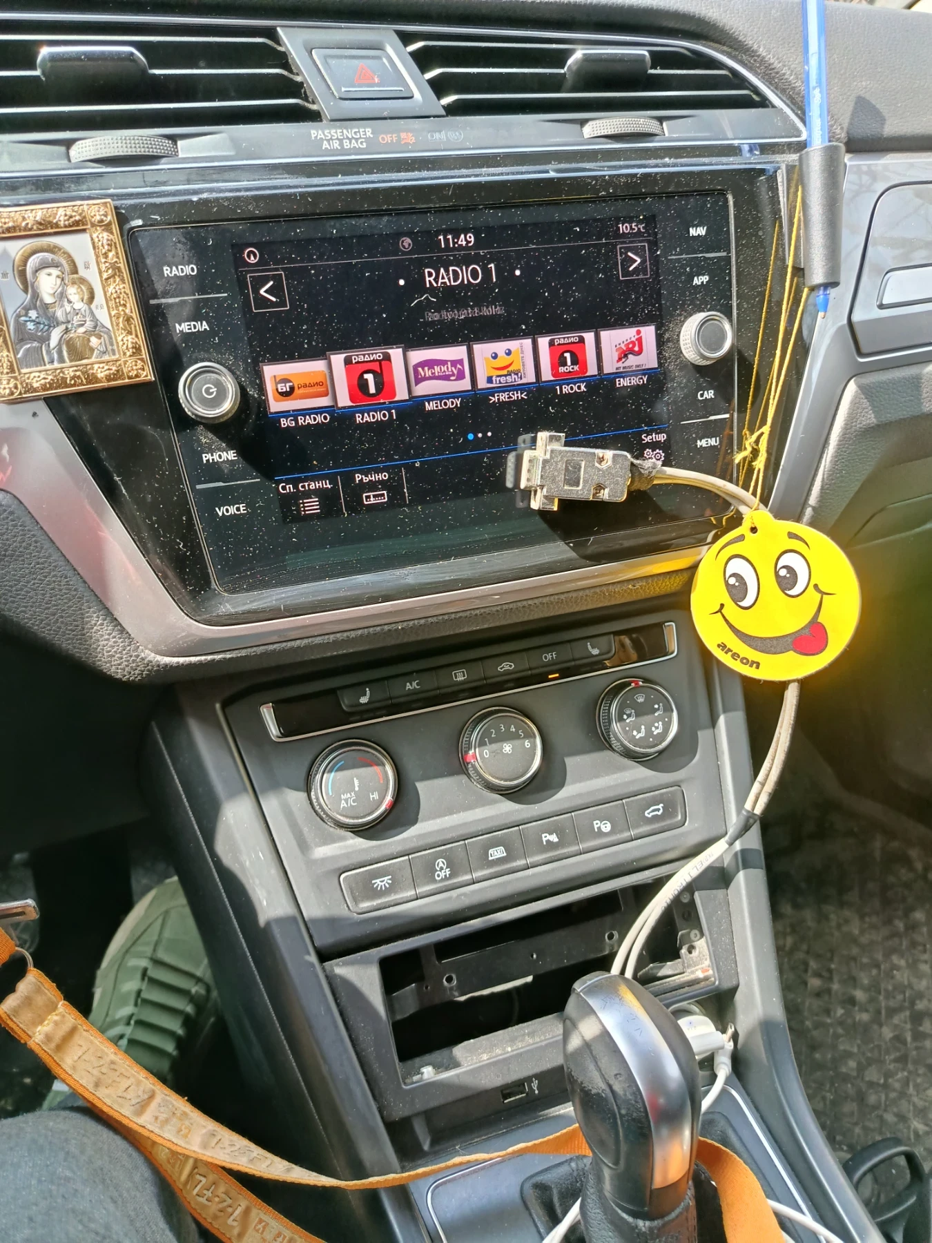 VW Touran Ван, снимка 13 - Автомобили и джипове - 53560837