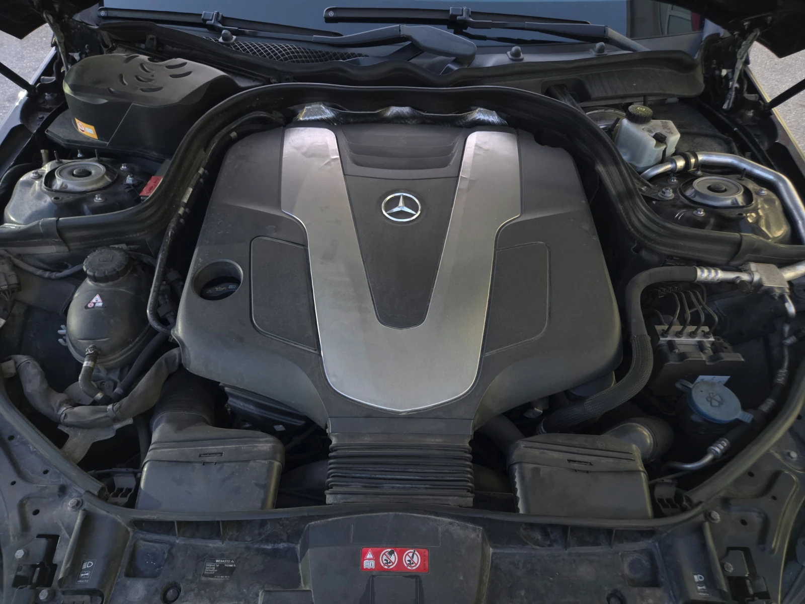 Mercedes-Benz E 350 CDI/4Matic/BlueTEC/NAVI/Камера, снимка 17 - Автомобили и джипове - 53773305