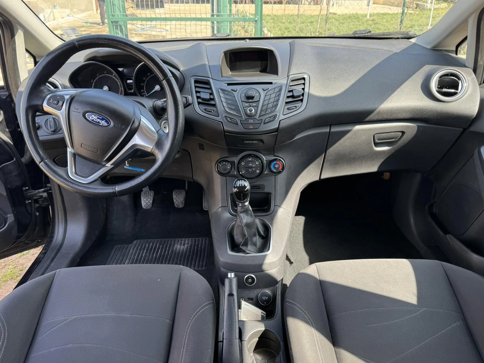 Ford Fiesta, снимка 12 - Автомобили и джипове - 53906356