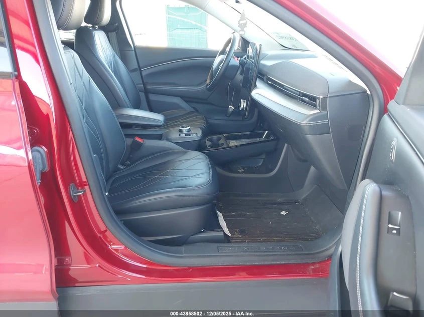 Ford Mustang Mach-E Select, снимка 5 - Автомобили и джипове - 54128187