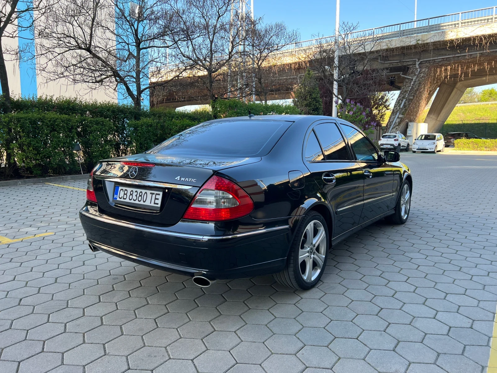 Mercedes-Benz E 280 4-matic, снимка 4 - Автомобили и джипове - 54316721