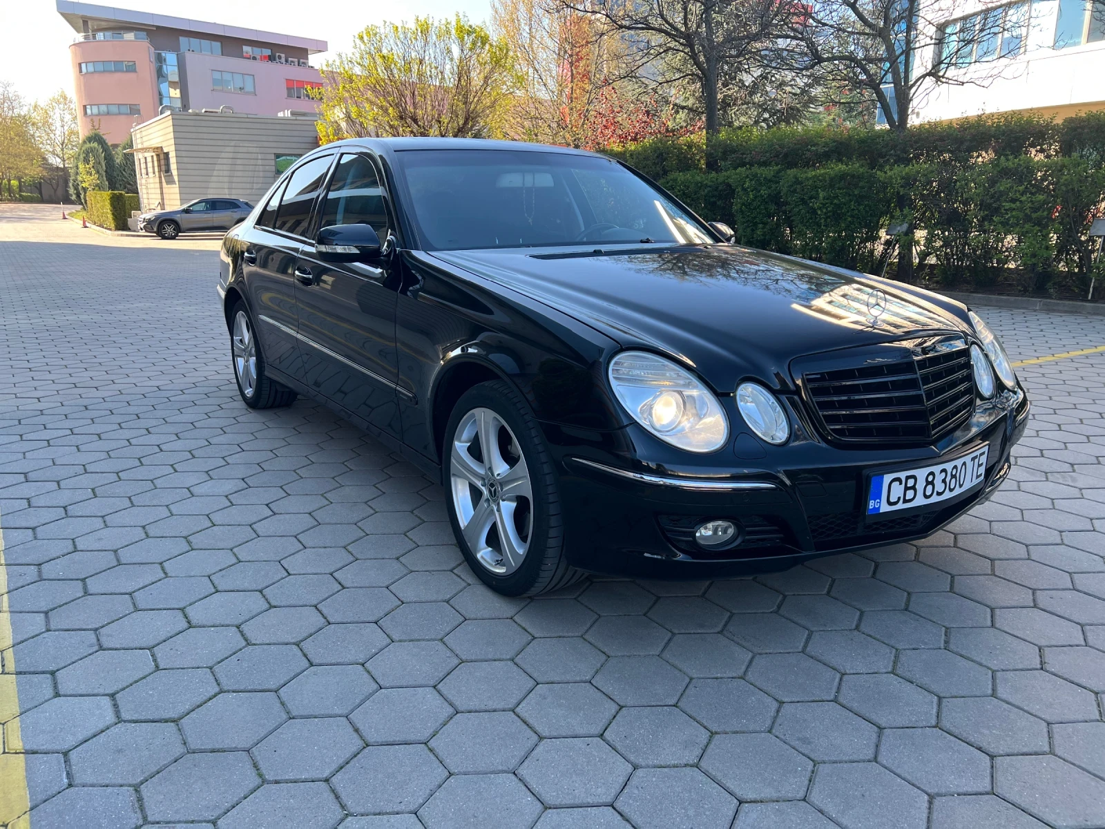 Mercedes-Benz E 280 4-matic, снимка 2 - Автомобили и джипове - 54316721
